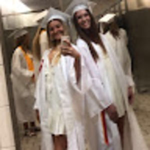 Meet your Posher, Lois